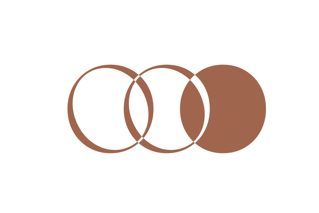 Interlocking rings motif
